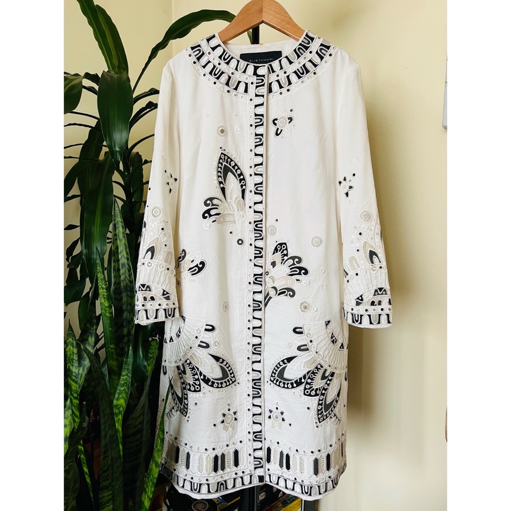 Elie Tahari Collarless Embroidered Long Topper